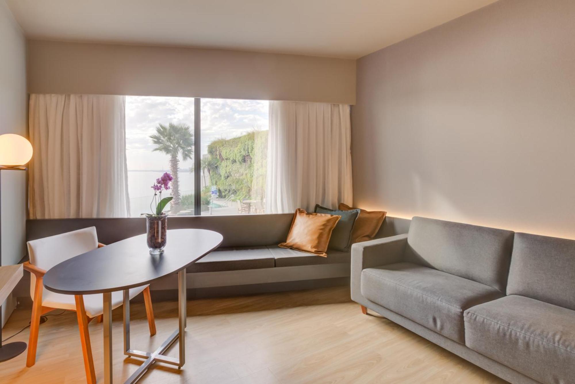 Hotel Doubletree By Hilton